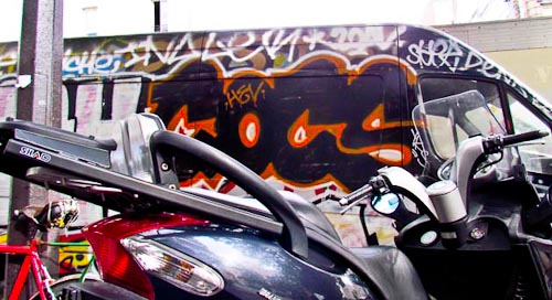 Paris truck+bike 4tlr